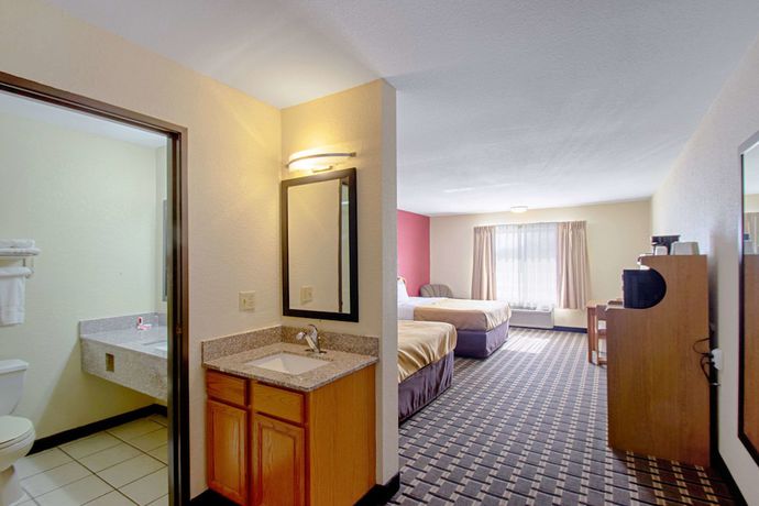 Imagen de la habitación del Hotel Econo Lodge Inn & Suites de Wisconsin Dells. Foto 3