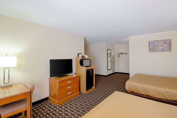 Imagen de la habitación del Hotel Econo Lodge Inn & Suites de Wisconsin Dells. Foto 10