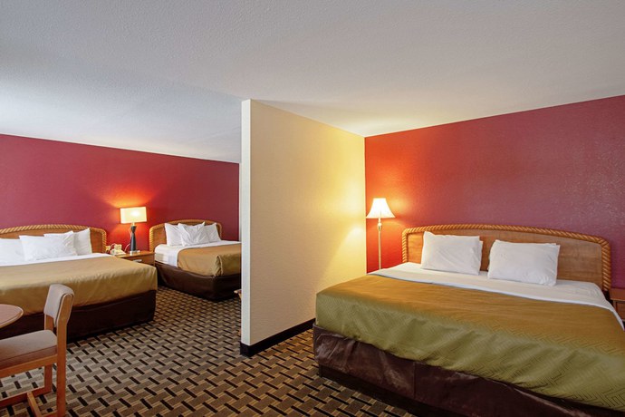 Imagen de la habitación del Hotel Econo Lodge Inn & Suites de Wisconsin Dells. Foto 13