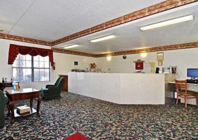 Imagen de los interiores del Hotel Econo Lodge Inn and Suites, Albany. Foto 16
