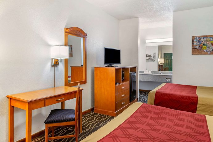 Imagen de la habitación del Hotel Econo Lodge Inn and Suites, Albany. Foto 7