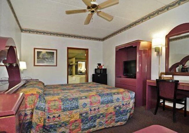 Imagen de la habitación del Hotel Econo Lodge Inn and Suites, Albany. Foto 9