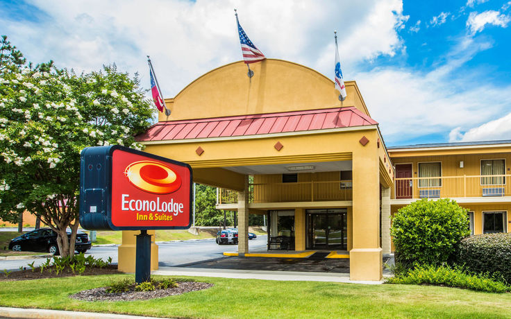 Imagen general del Hotel Econo Lodge Inn and Suites At Fort Benning. Foto 2