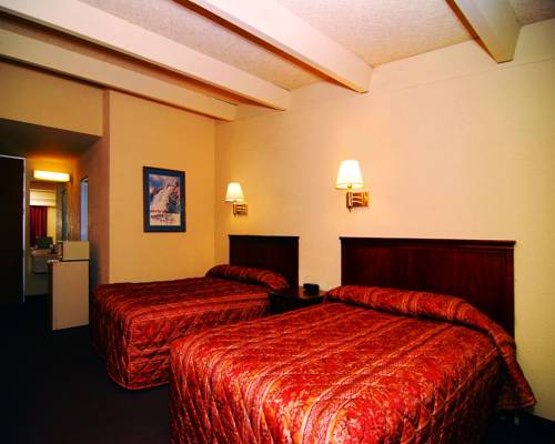 Imagen de la habitación del Hotel Econo Lodge Inn and Suites, Binghamton. Foto 5