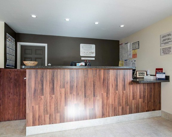 Imagen de los interiores del Hotel Econo Lodge Inn and Suites Canandaigua. Foto 19