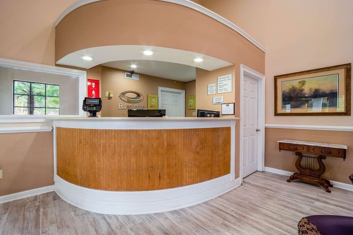 Imagen de los interiores del Hotel Econo Lodge Inn and Suites, Cayce. Foto 20