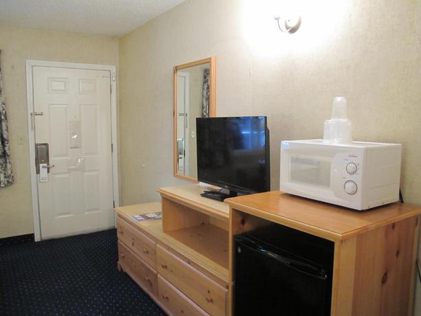 Imagen de la habitación del Hotel Econo Lodge Inn and Suites Central. Foto 5