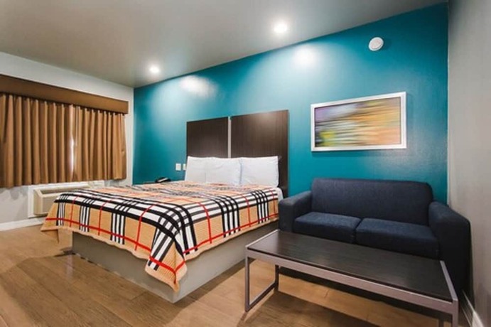 Imagen de la habitación del Hotel Econo Lodge Inn and Suites, Channelview. Foto 18