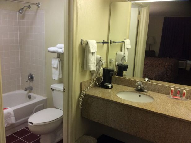 Imagen de la habitación del Hotel Econo Lodge Inn and Suites, Clarksville. Foto 2