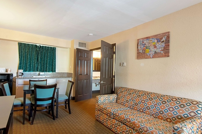 Imagen de la habitación del Hotel Econo Lodge Inn and Suites, Clearwater . Foto 7