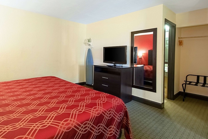 Imagen de la habitación del Hotel Econo Lodge Inn and Suites, Clearwater . Foto 9
