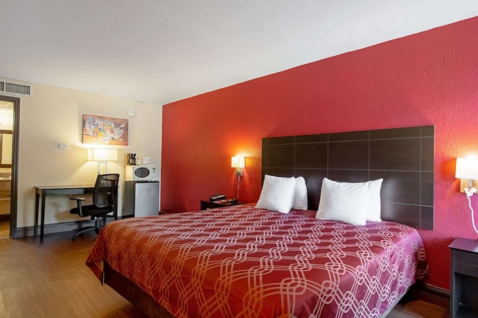 Imagen de la habitación del Hotel Econo Lodge Inn and Suites, Clearwater . Foto 11