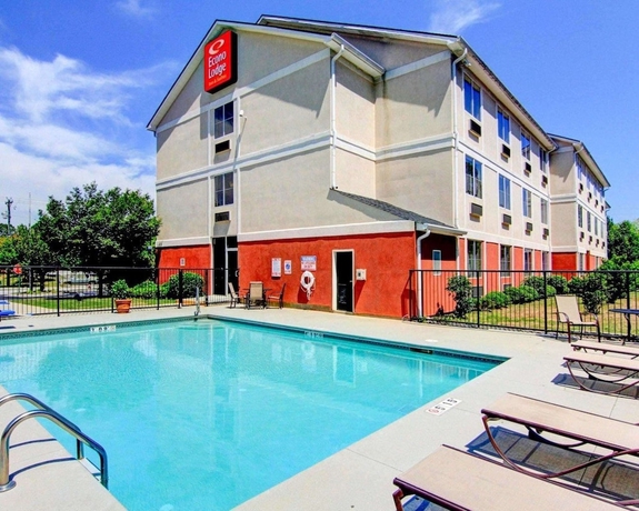 Imagen de la piscina del Hotel Econo Lodge Inn and Suites, Douglasville. Foto 19