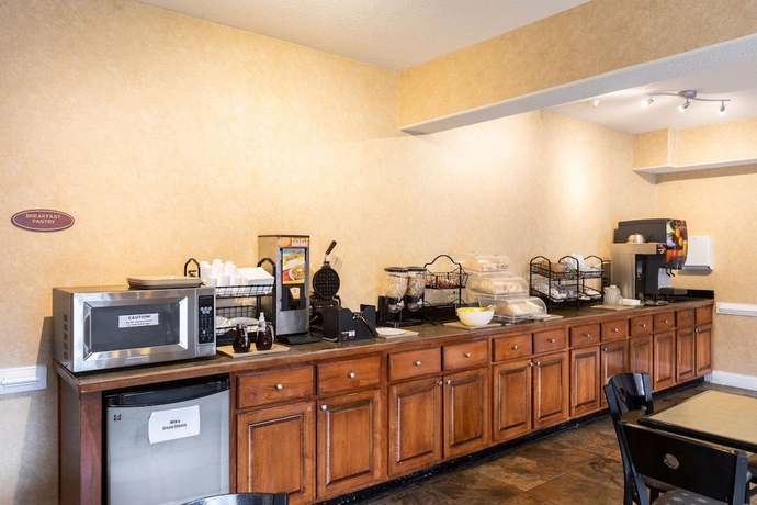 Imagen del bar/restaurante del Hotel Econo Lodge Inn and Suites, Douglasville. Foto 2