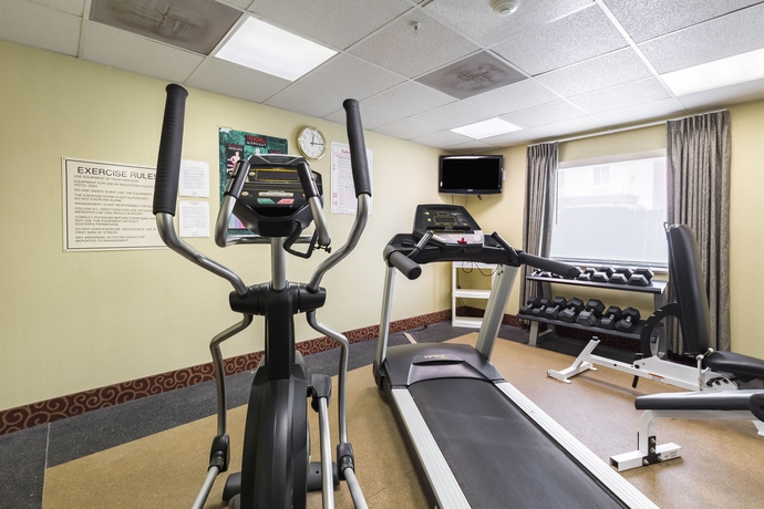 Imagen de los interiores del Hotel Econo Lodge Inn and Suites East. Foto 9