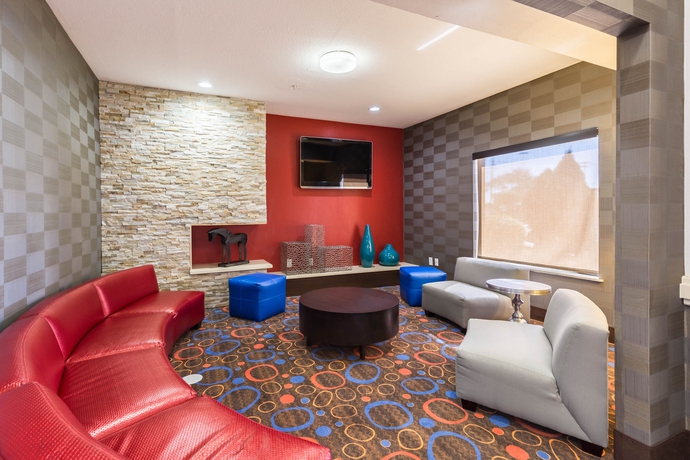 Imagen de los interiores del Hotel Econo Lodge Inn and Suites East. Foto 12