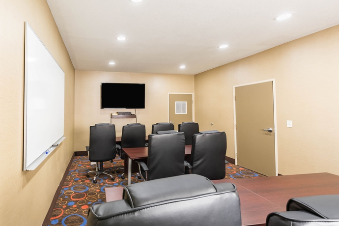 Imagen de los interiores del Hotel Econo Lodge Inn and Suites East. Foto 14