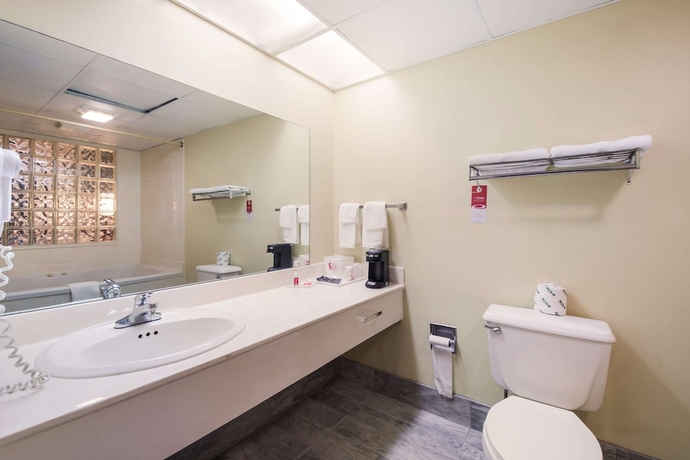 Imagen de la habitación del Hotel Econo Lodge Inn and Suites East, Knoxville. Foto 13