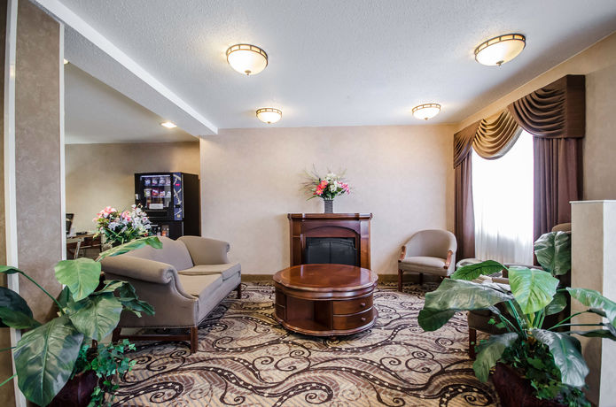 Imagen de los interiores del Hotel Econo Lodge Inn and Suites Evansville. Foto 14