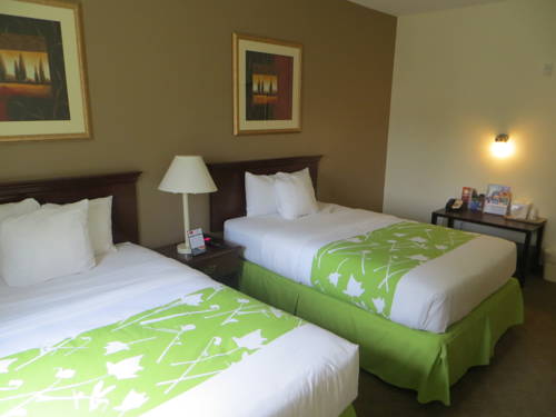 Imagen de la habitación del Hotel Econo Lodge Inn and Suites Fairgrounds. Foto 3