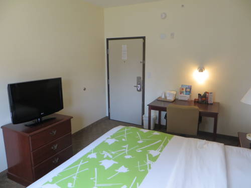 Imagen de la habitación del Hotel Econo Lodge Inn and Suites Fairgrounds. Foto 8