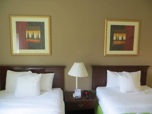 Imagen de la habitación del Hotel Econo Lodge Inn and Suites Fairgrounds. Foto 11