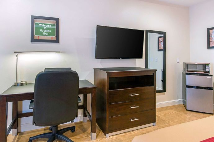 Imagen de la habitación del Hotel Econo Lodge Inn and Suites Houston Willowbrook. Foto 2