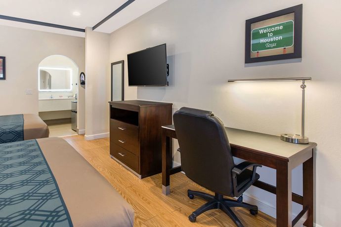 Imagen de la habitación del Hotel Econo Lodge Inn and Suites Houston Willowbrook. Foto 10