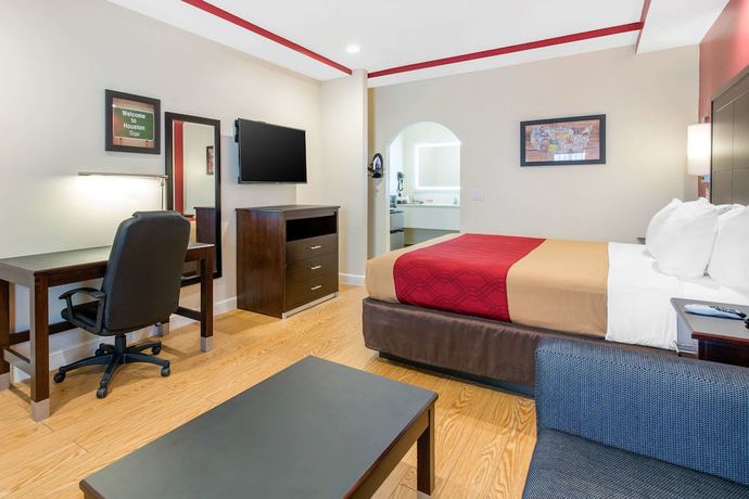 Imagen de la habitación del Hotel Econo Lodge Inn and Suites Houston Willowbrook. Foto 15