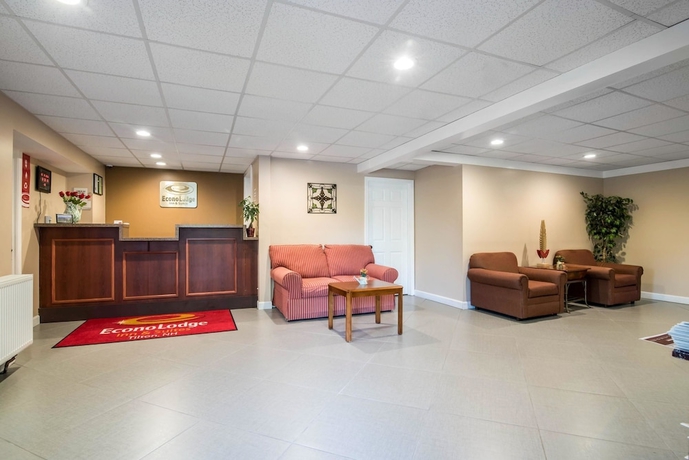 Imagen de los interiores del Hotel Econo Lodge Inn and Suites, Laconia. Foto 17