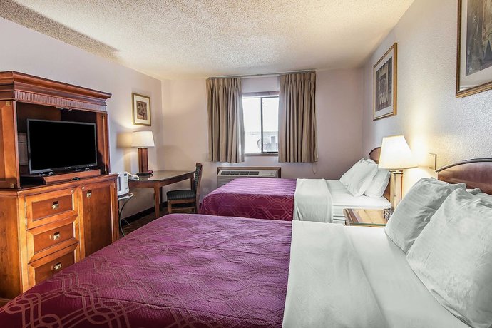 Imagen de la habitación del Hotel Econo Lodge Inn and Suites Madras. Foto 9