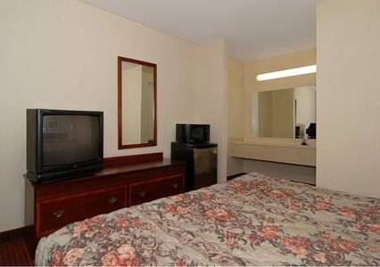 Imagen de la habitación del Hotel Econo Lodge Inn and Suites Matthews - Charlotte. Foto 4
