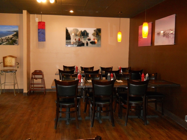 Imagen del bar/restaurante del Hotel Econo Lodge Inn and Suites, Medicine Hat. Foto 3