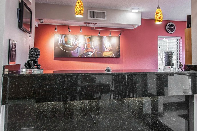 Imagen de los interiores del Hotel Econo Lodge Inn and Suites, Memphis. Foto 18