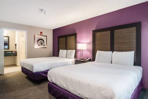 Imagen de la habitación del Hotel Econo Lodge Inn and Suites North Little Rock Near Riverfront. Foto 1