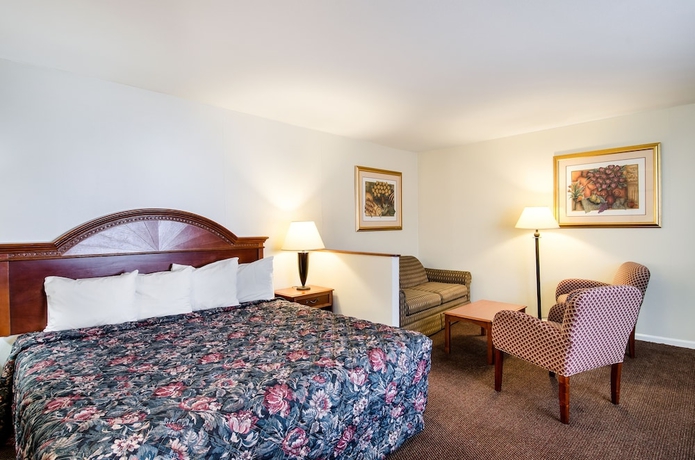 Imagen de la habitación del Hotel Econo Lodge Inn and Suites, Northborough. Foto 17