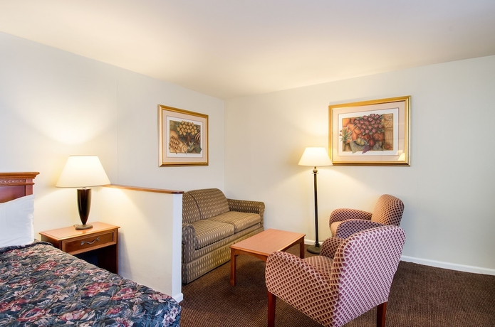 Imagen de la habitación del Hotel Econo Lodge Inn and Suites, Northborough. Foto 18