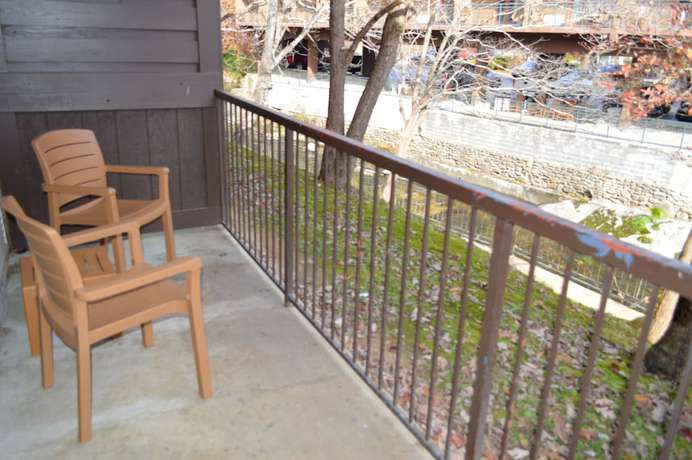 Imagen de la habitación del Hotel Econo Lodge Inn and Suites On The River. Foto 11