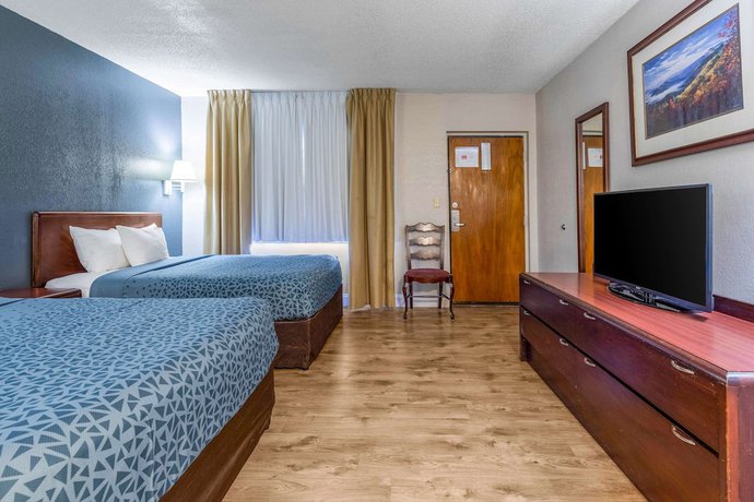 Imagen de la habitación del Hotel Econo Lodge Inn and Suites On The River. Foto 13