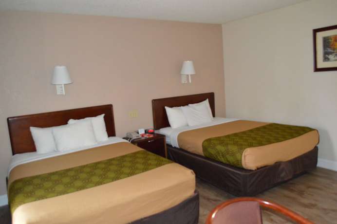 Imagen de la habitación del Hotel Econo Lodge Inn and Suites On The River. Foto 14