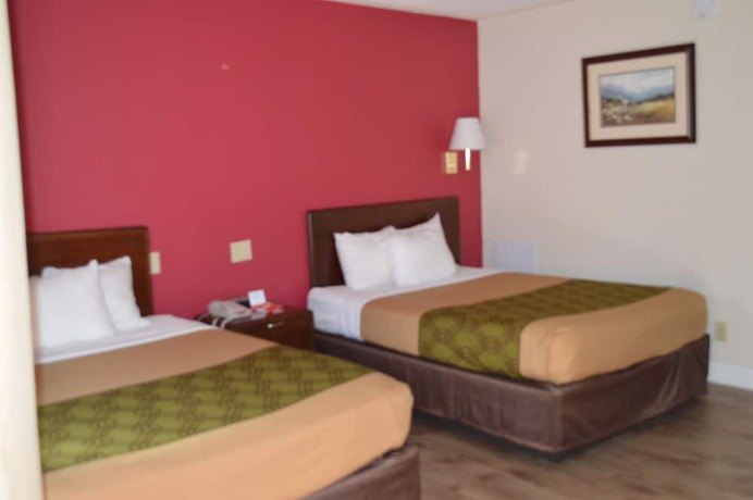 Imagen de la habitación del Hotel Econo Lodge Inn and Suites On The River. Foto 18