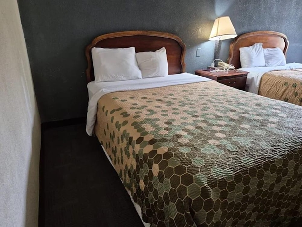 Imagen de la habitación del Hotel Econo Lodge Inn and Suites Radford-blacksburg Area. Foto 8