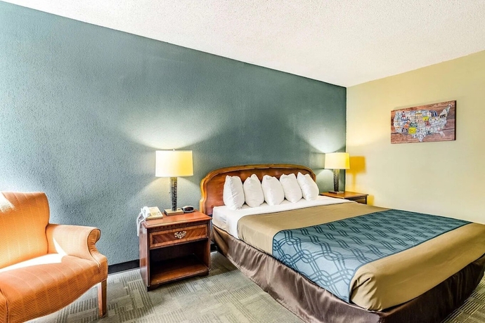 Imagen de la habitación del Hotel Econo Lodge Inn and Suites Radford-blacksburg Area. Foto 11