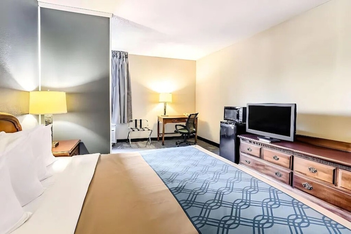 Imagen de la habitación del Hotel Econo Lodge Inn and Suites Radford-blacksburg Area. Foto 12