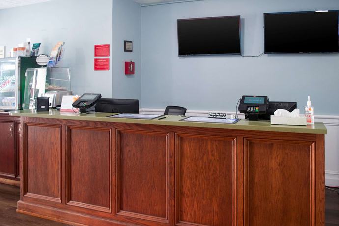 Imagen general del Hotel Econo Lodge Inn and Suites South. Foto 1