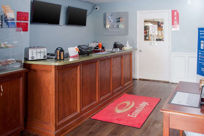 Imagen de los interiores del Hotel Econo Lodge Inn and Suites South. Foto 19