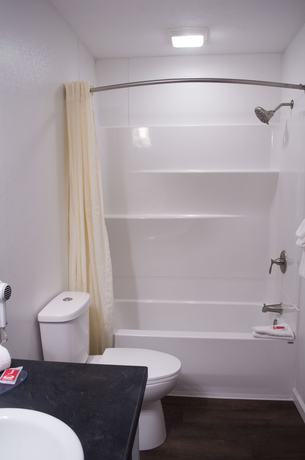 Imagen de la habitación del Hotel Econo Lodge Inn and Suites South. Foto 16