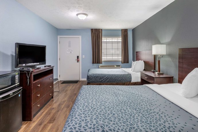 Imagen de la habitación del Hotel Econo Lodge Inn and Suites South. Foto 17