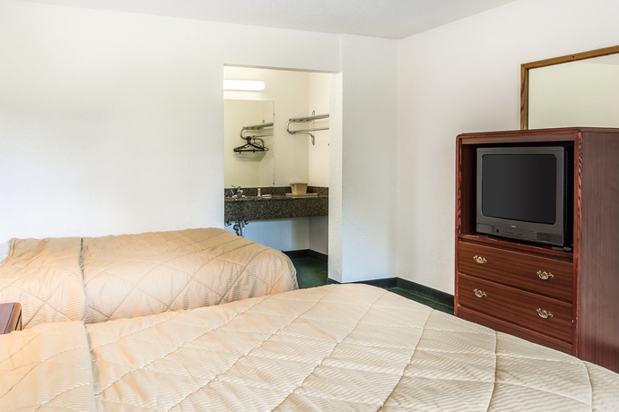 Imagen de la habitación del Hotel Econo Lodge Inn and Suites, Spokane. Foto 7