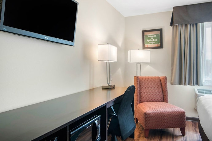 Imagen de la habitación del Hotel Econo Lodge Inn and Suites, Springfield. Foto 5